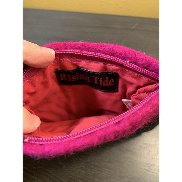 Rising Tide Flower Felted Wool Notions Pouch Knit  Crochet Wool Made in Nepal - Picture 4 of 7